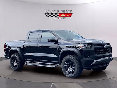 New 2025 Chevrolet Colorado Trail Boss Crew Cab 4WD Pickup for sale #258026 - photo 1