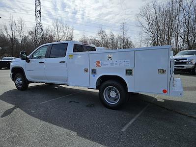 New 2024 Chevrolet Silverado 3500 Crew Cab 4WD Reading SLU108-SW 9' Service Truck for sale #1F7099 - photo 2