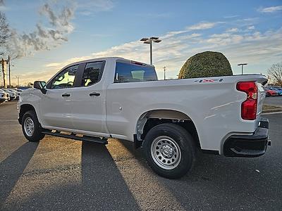 New 2025 Chevrolet Silverado 1500 Work Truck Double Cab 4WD Pickup for sale #1N7993 - photo 2