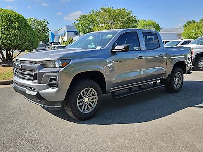 New 2025 Chevrolet Colorado Work Truck Crew Cab 4WD Pickup for sale #1N8338 - photo 1