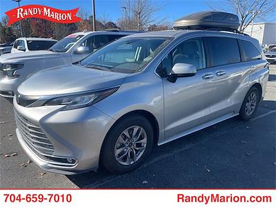 2021 Toyota Sienna FWD Minivan for sale #16674Z - photo 1