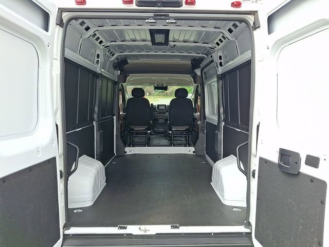 Used 2024 Ram ProMaster 2500 - photo 2