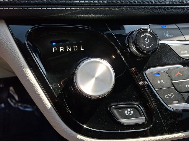 Used 2024 Chrysler Pacifica - photo 19