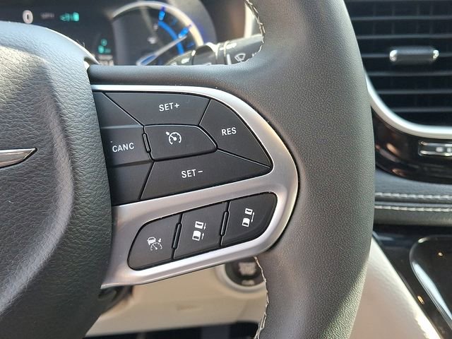 Used 2024 Chrysler Pacifica - photo 21