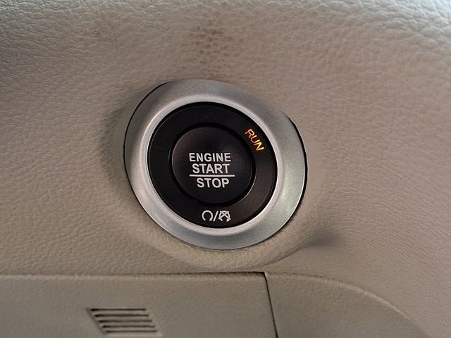 Used 2024 Chrysler Pacifica - photo 22