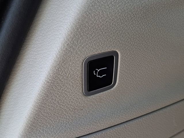 Used 2024 Chrysler Pacifica - photo 25