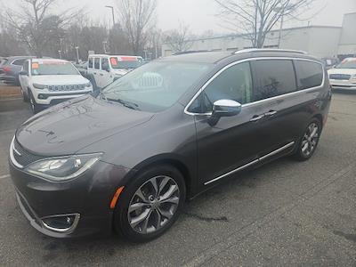 Used 2020 Chrysler Pacifica Limited Minivan for sale #GM17916C - photo 1