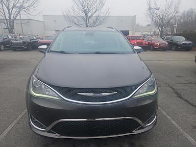 Used 2020 Chrysler Pacifica Limited Minivan for sale #GM17916C - photo 2