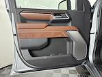 New 2025 GMC Sierra 2500 Denali Ultimate Crew Cab 4x4 Pickup for sale #G2S2574 - photo 9