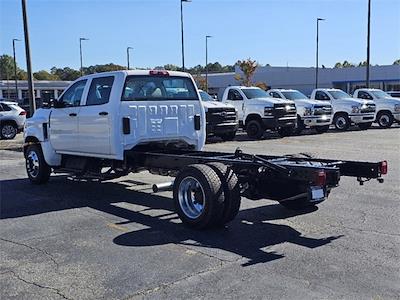 2024 Chevrolet Silverado 6500 Crew Cab DRW 4x2, Cab Chassis for sale #11492 - photo 2