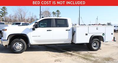 2025 Chevrolet Silverado 3500 Crew Cab 4WD, Cab Chassis for sale #152626 - photo 1