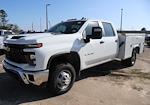 2025 Chevrolet Silverado 3500 Crew Cab 4WD, Cab Chassis for sale #152626 - photo 4