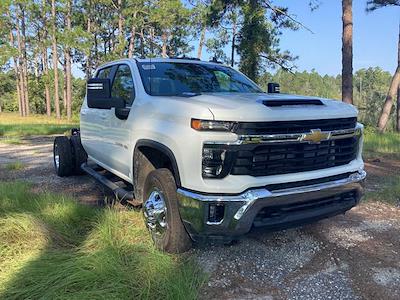 New 2025 Chevrolet Silverado 3500 LT Crew Cab 4WD 60 CA Cab Chassis for sale #223992 - photo 1