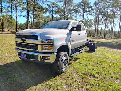 New 2024 Chevrolet Silverado 6500 Work Truck Crew Cab 4WD Cab Chassis for sale #449134 - photo 2