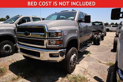 2024 Chevrolet Silverado 5500 Crew Cab DRW 4WD Cab Chassis for sale #795831 - photo 1
