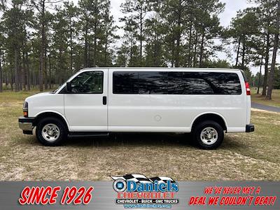Used 2021 Chevrolet Express 3500 1LT RWD Passenger Van for sale #M1221592 - photo 1
