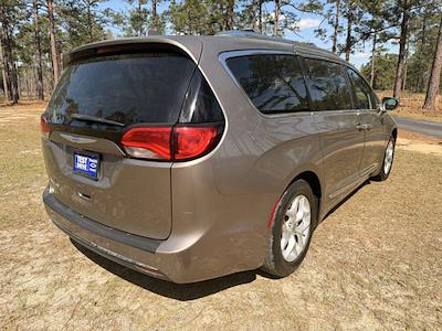 Used 2018 Chrysler Pacifica - photo 1