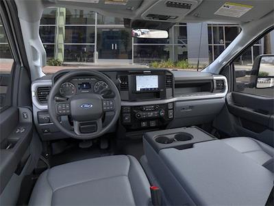 New 2025 Ford F-550 - photo 1