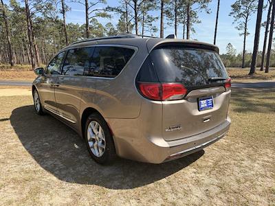Used 2018 Chrysler Pacifica - photo 1