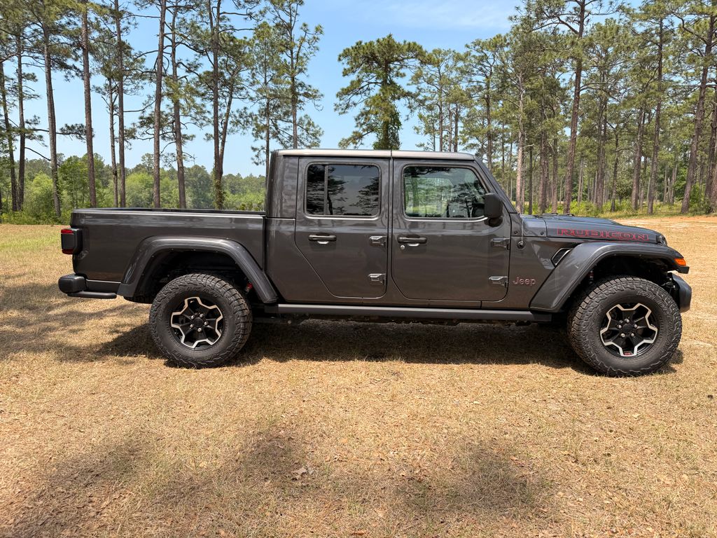 Used 2021 Jeep Gladiator - photo 8