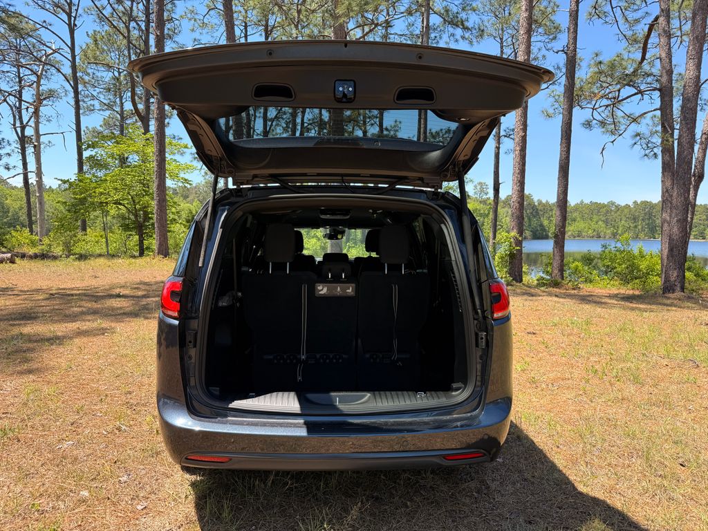 Used 2021 Chrysler Pacifica - photo 11