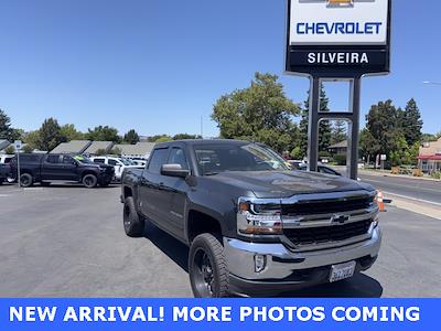 2018 Chevrolet Silverado 1500 Crew Cab 4x4 Pickup for sale #4250149A - photo 2