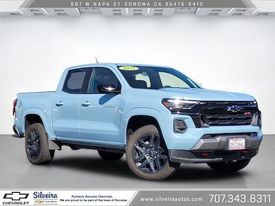Used 2025 Chevrolet Colorado - photo 1
