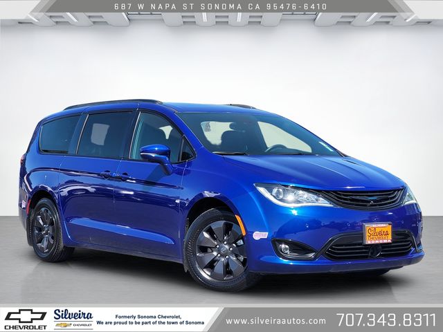 Used 2019 Chrysler Pacifica - photo 1