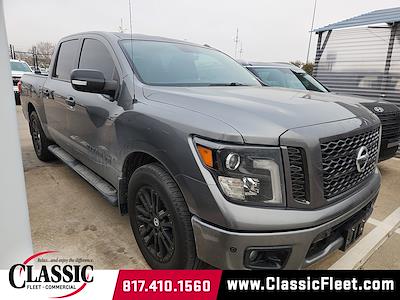 Used 2018 Nissan Titan - photo 1