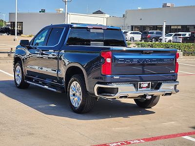 2020 Chevrolet Silverado 1500 Crew Cab 4x4 Pickup for sale #LG263636 - photo 2