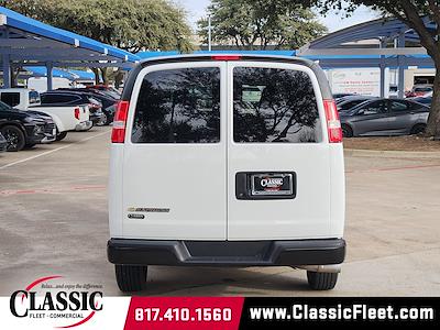 Used 2024 Chevrolet Express 3500 - photo 1