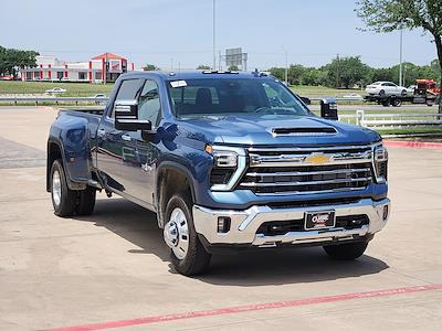 New 2025 Chevrolet Silverado 3500 LTZ Crew Cab 4x4 Pickup for sale #SF279928 - photo 1