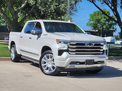 2025 Chevrolet Silverado 1500 Crew Cab 4x4 Pickup for sale #SZ117977 - photo 1