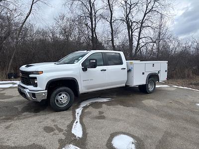 New 2025 Chevrolet Silverado 3500 - photo 1