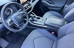 Used 2023 Toyota Highlander LE for sale #18475 - photo 10