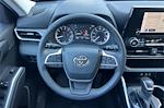 Used 2023 Toyota Highlander LE for sale #18475 - photo 16