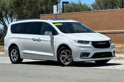 2021 Chrysler Pacifica AWD Minivan for sale #18713 - photo 1