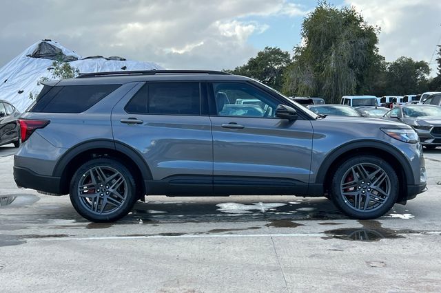 New 2026 Ford Explorer - photo 5