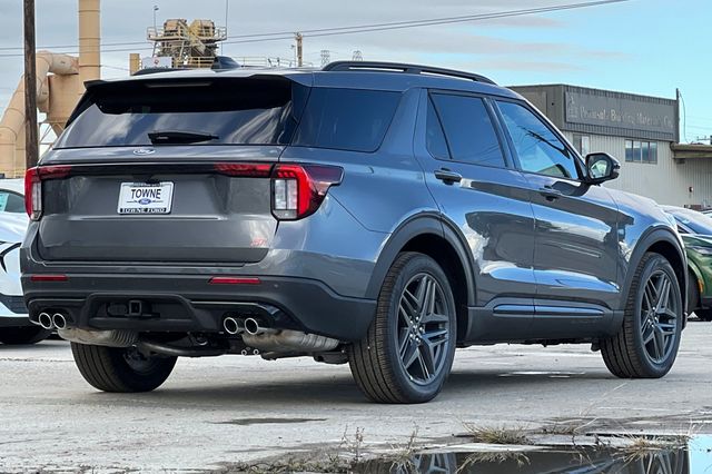 New 2026 Ford Explorer ST - photo 2