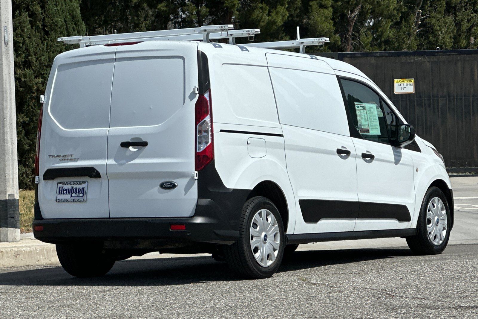 Used 2020 Ford Transit Connect - photo 2