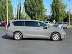 2023 Chrysler Pacifica FWD Minivan for sale #2250345 - photo 3