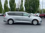 Used 2017 Chrysler Pacifica Touring L Minivan for sale #2250379 - photo 3