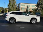Used 2022 Toyota Highlander XLE for sale #2250517 - photo 3
