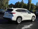 Used 2022 Toyota Highlander XLE for sale #2250517 - photo 2