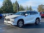 Used 2022 Toyota Highlander XLE for sale #2250517 - photo 8