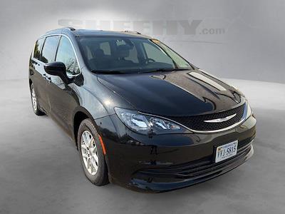 2017 Chrysler Pacifica FWD Minivan for sale #J5611Z - photo 2