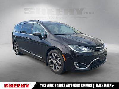 2017 Chrysler Pacifica FWD Minivan for sale #JC35229A - photo 1