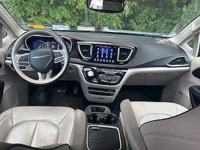 2017 Chrysler Pacifica FWD Minivan for sale #JC35229A - photo 2