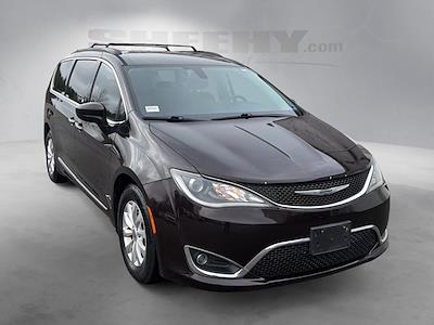 2017 Chrysler Pacifica FWD Minivan for sale #JC66628B - photo 2
