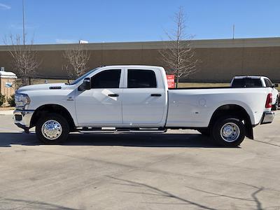Used 2024 Ram 3500 - photo 1